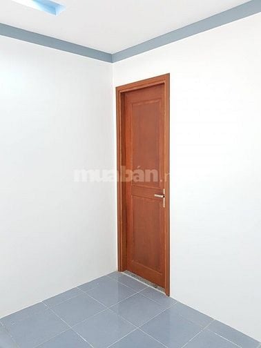 Bán căn nhà gần chợ Bà Hom, Bình Tân,DT 35m2/2ty450,SHR,hẻm 3 gác