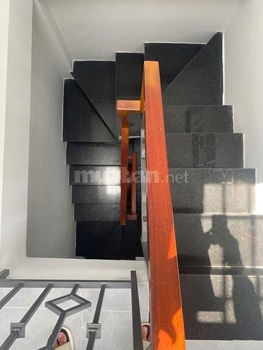 BÁN NHÀ 3.5 LẦU TRUNG TÂM Q3 – NHỎ GỌN – ĐẸP KHÔNG TÌ VẾT – GIÁ 3 TỈ