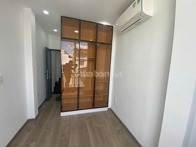 BÁN NHÀ 3.5 LẦU TRUNG TÂM Q3 – NHỎ GỌN – ĐẸP KHÔNG TÌ VẾT – GIÁ 3 TỈ