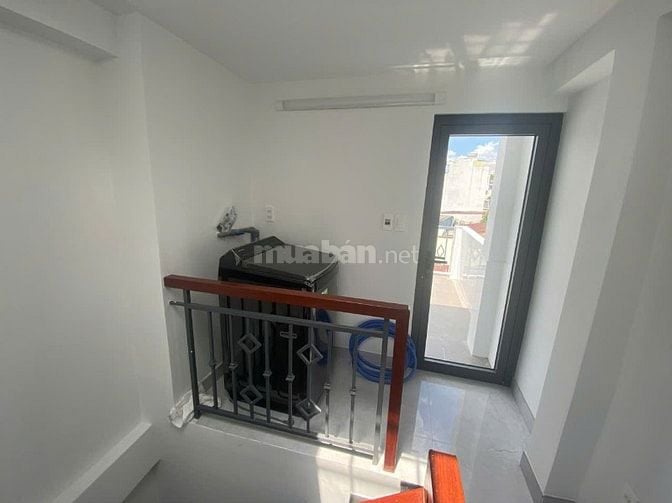 BÁN NHÀ 3.5 LẦU TRUNG TÂM Q3 – NHỎ GỌN – ĐẸP KHÔNG TÌ VẾT – GIÁ 3 TỈ