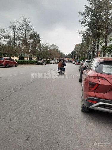 VỚI 26,6 TỶ SỞ HỮU NHÀ PHỐ PHẠM VĂN ĐỒNG THANG MÁY 46M2X6T KINH DOANH VỚI 26,6 TỶ SỞ HỮU NHÀ PHỐ PHẠM VĂN ĐỒNG THANG MÁY 46M2X6T KINH DOANH