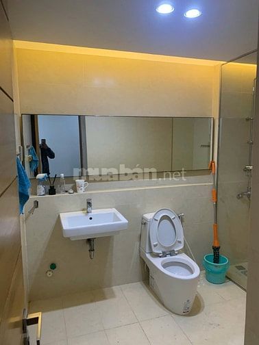 CHO THUÊ NHÀ HXH NGUYỄN HỮU CẢNH P22 BÌNH THẠNH 72m2 5 TẦNG 35tr/th.