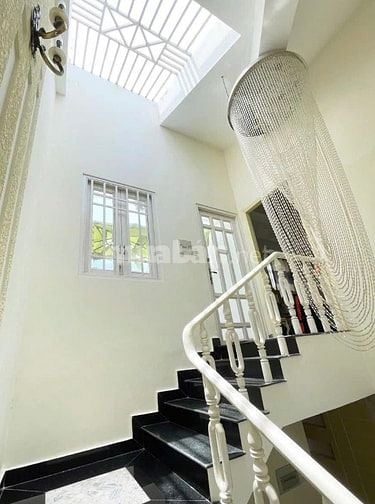 Bán gấp biệt thự KDC Trung Sơn, view giáp sông, liền kề Phú Mỹ Hưng