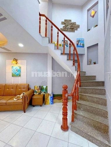 Bán nhà hẻm xe hơi Hoàng Hoa Thám P.5 Q.Phú Nhuận 52m2 Giá 2TY590