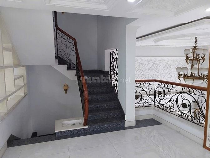 Bán gấp đang làm CHDV, Gía 7.8 tỷ, Hẻm 3.5m Tân Sơn Nhì, Q. Tân Phú