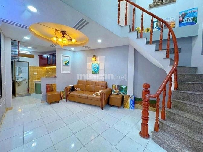 Bán nhà hẻm xe hơi Hoàng Hoa Thám P.5 Q.Phú Nhuận 52m2 Giá 2TY590
