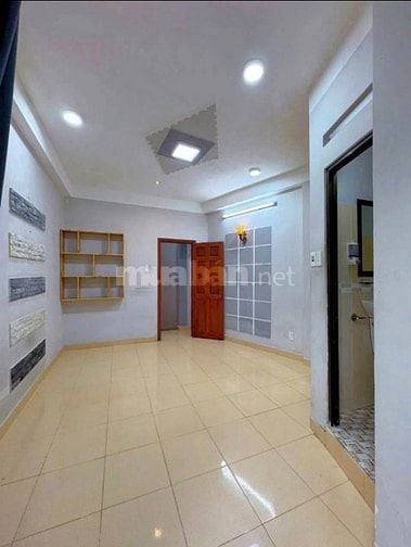 Bán nhà hẻm xe hơi Hoàng Hoa Thám P.5 Q.Phú Nhuận 52m2 Giá 2TY590