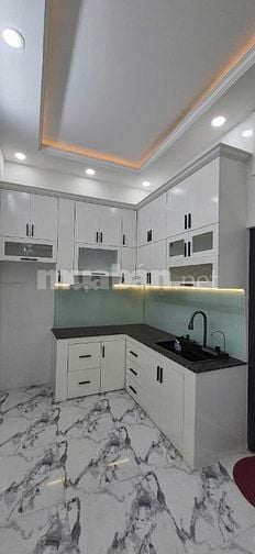 Nhà mới, C17 Mễ Cốc P15, Q8, 1 trệt, 2 lầu BTCT,  N3,5m/NH3,6m x D13m