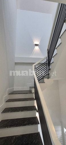 Nhà mới, C17 Mễ Cốc P15, Q8, 1 trệt, 2 lầu BTCT,  N3,5m/NH3,6m x D13m