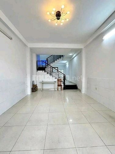 Kẹt vốn bán nhà Bùi Hữu Nghĩa, p.7, Quận 5. Giá 3,48 tỷ/60m2, hẻm 6m