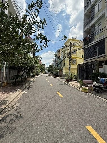 Bán nhà Liên Khu 16-18, Bình Tân cách Tên Lửa 300m, 4x25m, 3t, 6.8 tỷ