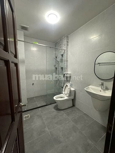 Cho Thuê Nhà 135 Nguyễn Hữu Cảnh, Bình Thạnh