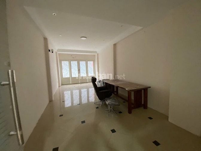 Cho Thuê Nhà 135 Nguyễn Hữu Cảnh, Bình Thạnh