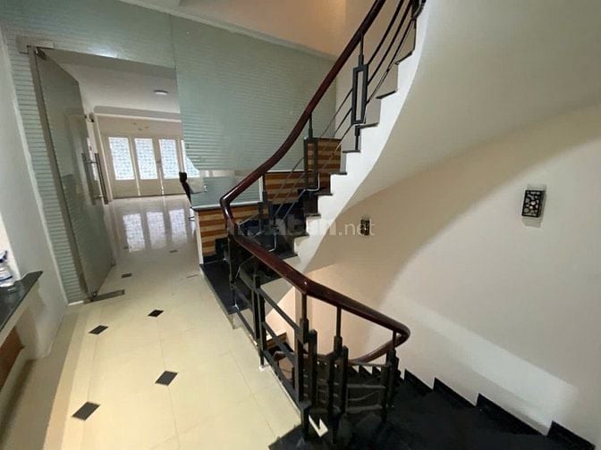 Cho Thuê Nhà 135 Nguyễn Hữu Cảnh, Bình Thạnh