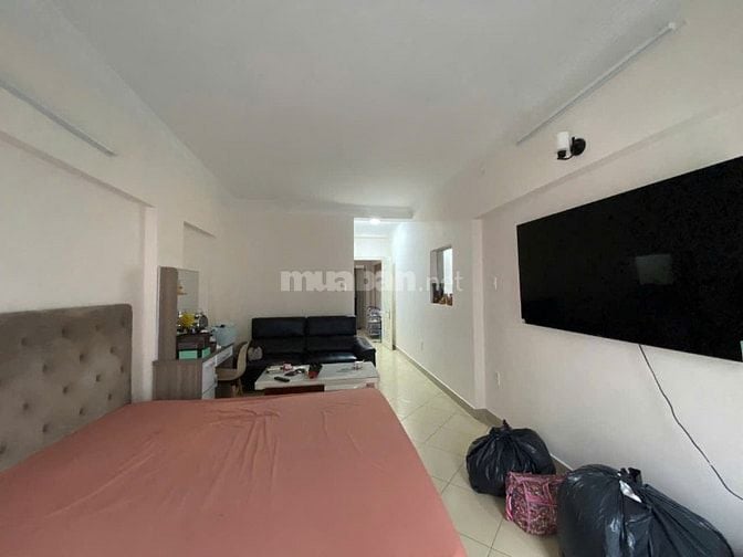 Cho Thuê Nhà 135 Nguyễn Hữu Cảnh, Bình Thạnh