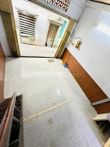 2,98 tỷ Nhà nát cách hxh 1 căn dt đẹp 4 x 7,5 Sổ hồng riêng 