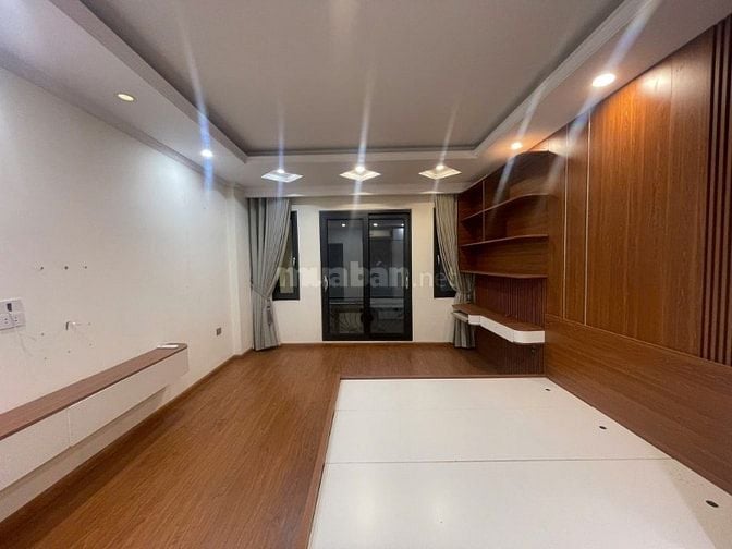 Bán nhà 4 tầng phố Tây Sơn, ngõ ôtô to như phố, có vỉa hè, 60m2. 19 tỷ