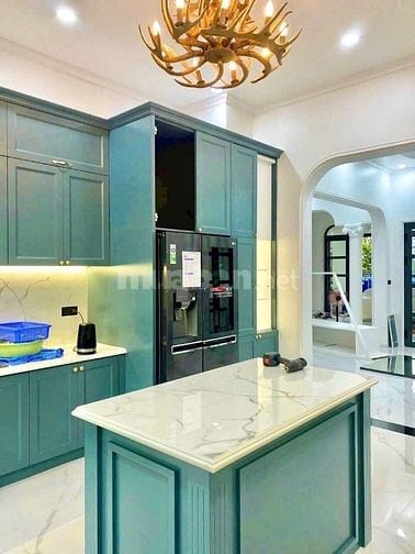 Bán nhà đẹp gần Terra Royal Q3, 3 lầu ST, 3PN, giá 5.98 tỷ chính chủ