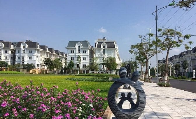 Cần bán biệt  thự Lideco 245m2, nhà 2 mặt tiền trước sau, đường 17m