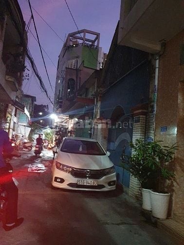 Bán Nhà: Hẻm xe hơi gần vòng xoay Lê Đại Hành, CX Lữ Gia Q10 -dt:5x14m