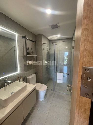 Bán căn hộ 2 ngủ 2 vệ sinh cao cấp tại the charm An Hưng