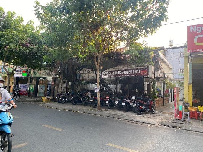 Mặt tiền Phạm Văn Bạch, DT 4x15m, vị trí sầm uất, DCT 15tr/tháng
