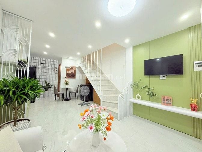 Đi bộ ra bệnh viện, 5 phút tới Ga – Nhà chính chủ giá mềm dưới 3 tỷ
