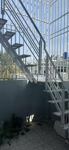 NHÀ NGUYÊN CĂN HXH 30 LÂM VĂN BỀN GẦN TRƯỜNG HỌC NGUYỄN HỮU THỌ Q7