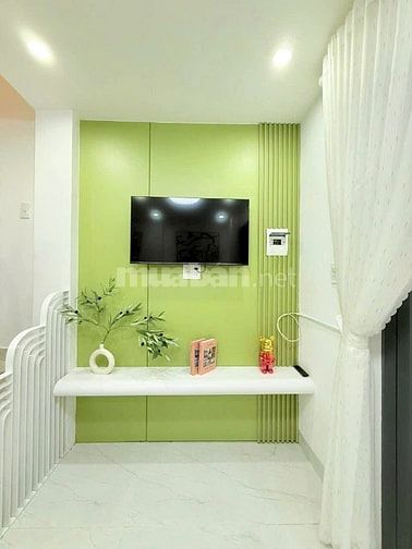 Đi bộ ra bệnh viện, 5 phút tới Ga – Nhà chính chủ giá mềm dưới 3 tỷ