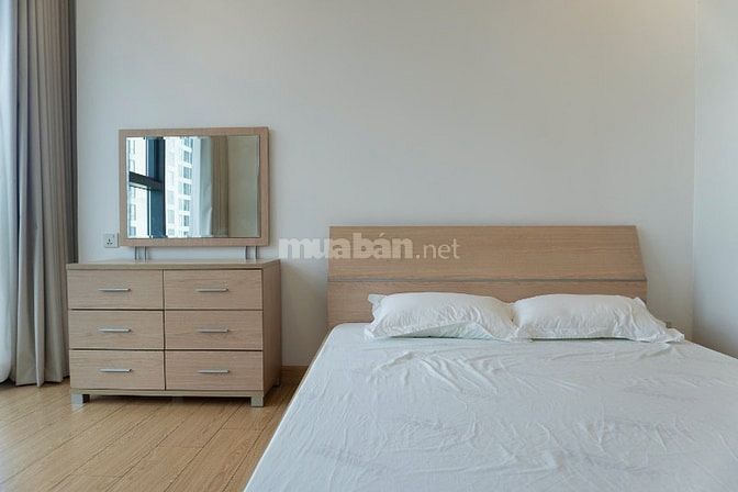 Cho thuê căn hộ Sunwah Pearl 2 phòng ngủ, view sông, full nội thất
