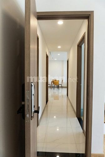 Cho thuê căn hộ Sunwah Pearl 2 phòng ngủ, view sông, full nội thất