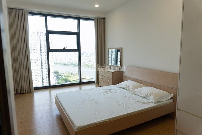 Cho thuê căn hộ Sunwah Pearl 2 phòng ngủ, view sông, full nội thất