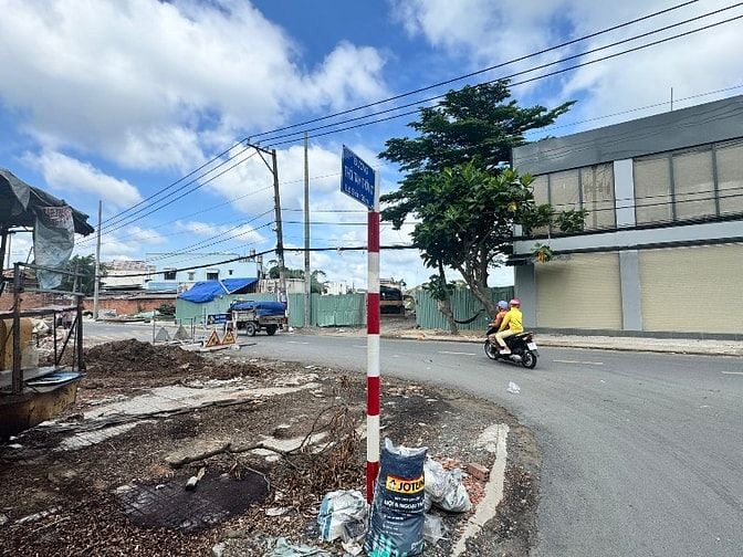 Bán đất mặt tiền , vị trí đắc địa 