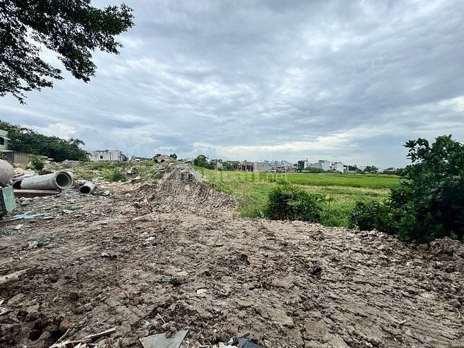 Bán đất mặt tiền , vị trí đắc địa 