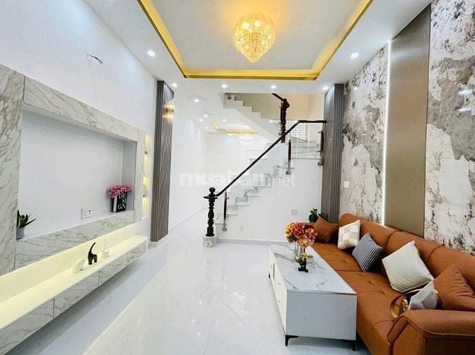 Chủ kẹt tiền không ở cần bán gấp nhà Mễ Cốc_Q8 56m2/ 980tr Sổ Riêng 