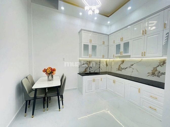 Chủ kẹt tiền không ở cần bán gấp nhà Mễ Cốc_Q8 56m2/ 980tr Sổ Riêng 