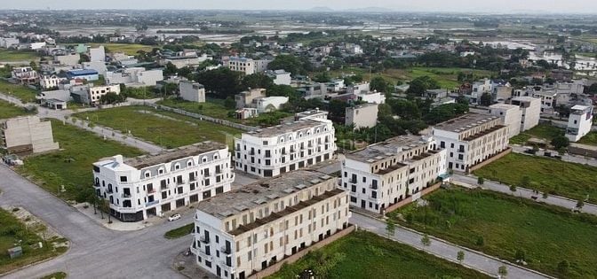 Đất biệt thự vị trí đắc địa MB 04 Quảng Phú giá tốt