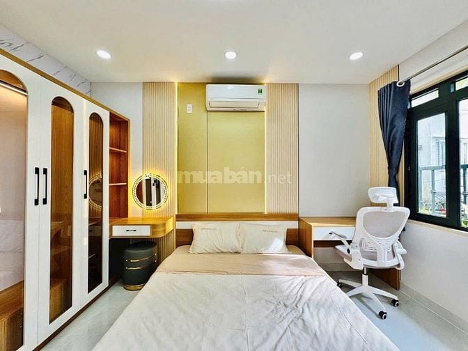 Nhà Mặt tiền tuyệt đẹp đường Duy Tân, P15, Q.Phú Nhuận, ở ngay.