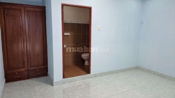 Cho thuê nhà hẻm 2m(XM) Bùi Minh Trực, P.5, Q.8 giá 9tr