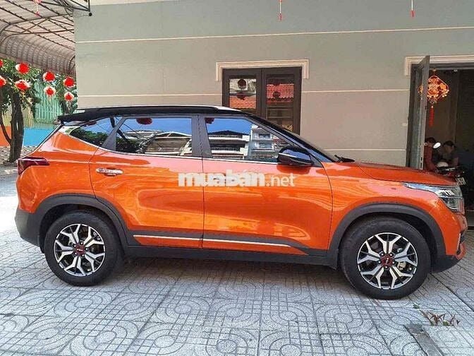 Kia Seltos 2022 1.6 AT Luxury  - 30000 km