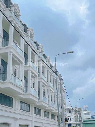 Bán nhà phố Shophouse Quận 12 – Đầu tư sinh lời, mặt tiền đường lớn
