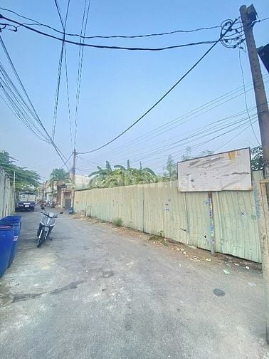 Đất HXH 462m2 vuông vức nở hậu 2 mặt thoáng, 432m2 thổ cư.