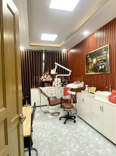 GẦN EMART PHAN VĂN TRỊ GÒ VẤP - HẺM 8m - 5 x 17 - 4 TẦNG - 9.4 TỶ 