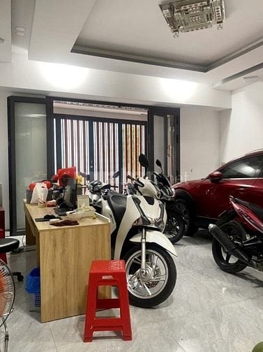 GẦN EMART PHAN VĂN TRỊ GÒ VẤP - HẺM 8m - 5 x 17 - 4 TẦNG - 9.4 TỶ 