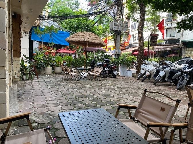 CHÍNH CHỦ SANG NHƯỢNG QUÁN CAFE BẠCH MAI