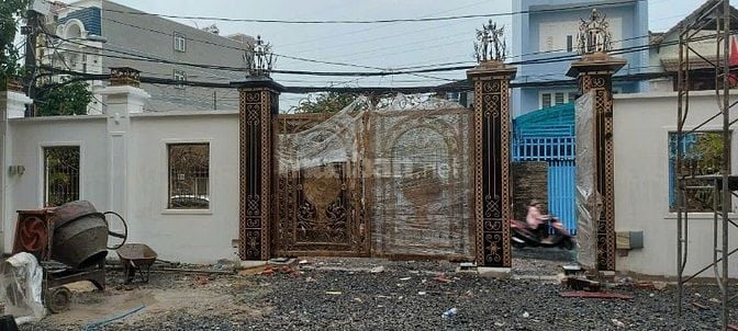 Cần tuyển thợ  , phụ  sắt  inox dân dụng và công nghiệp.  
