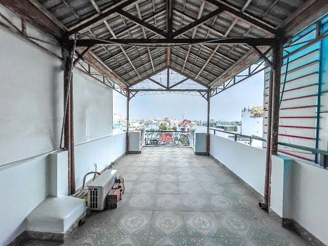Bán gấp nhà 5 lầu - mặt tiền Hà Huy Giáp- chính chủ