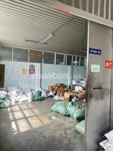 Cho thuê kho mặt tiền Phan Văn Trị P.11 Quận Bình Thạnh_DT:1.560m2
