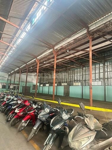 Cho thuê kho mặt tiền Phan Văn Trị P.11 Quận Bình Thạnh_DT:1.560m2