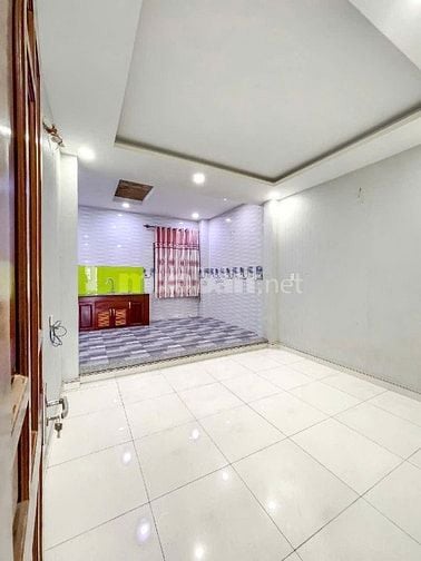 Bán gấp nhà 5 lầu - mặt tiền Hà Huy Giáp- chính chủ